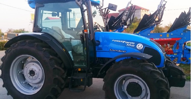 Landini Tractor Landini Powerfarm 100 — fotografie din catalogul Munax