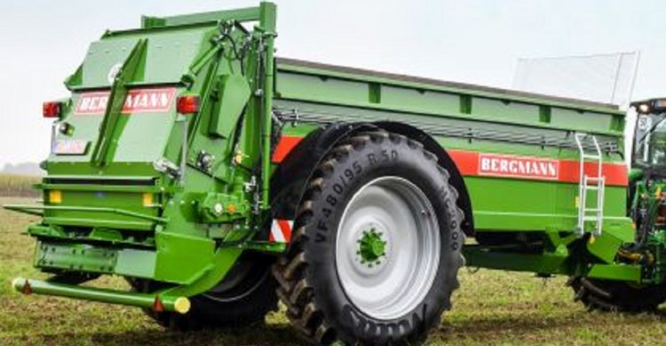 Bergmann Low-bed Universal Spreader TSW 2140 E — fotografie din catalogul Munax
